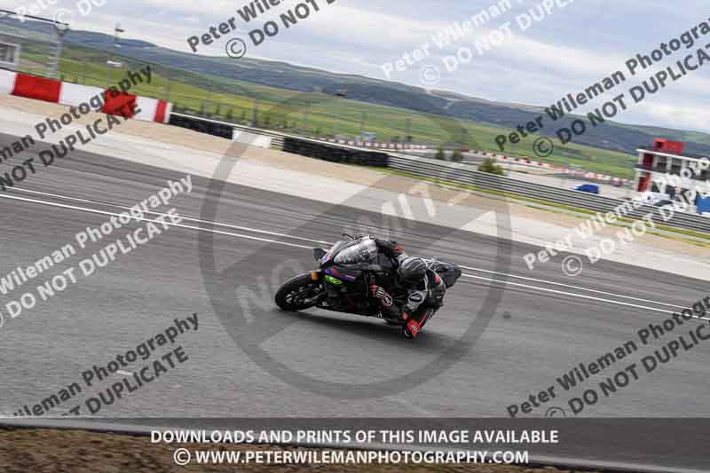 cadwell no limits trackday;cadwell park;cadwell park photographs;cadwell trackday photographs;enduro digital images;event digital images;eventdigitalimages;navarra;no limits trackdays;peter wileman photography;racing digital images;trackday digital images;trackday photos